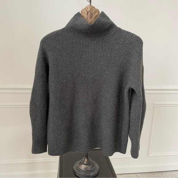 French Connection Sweaters - French Connection Moss Green Mock Neck Ribbed Sweater Soft M